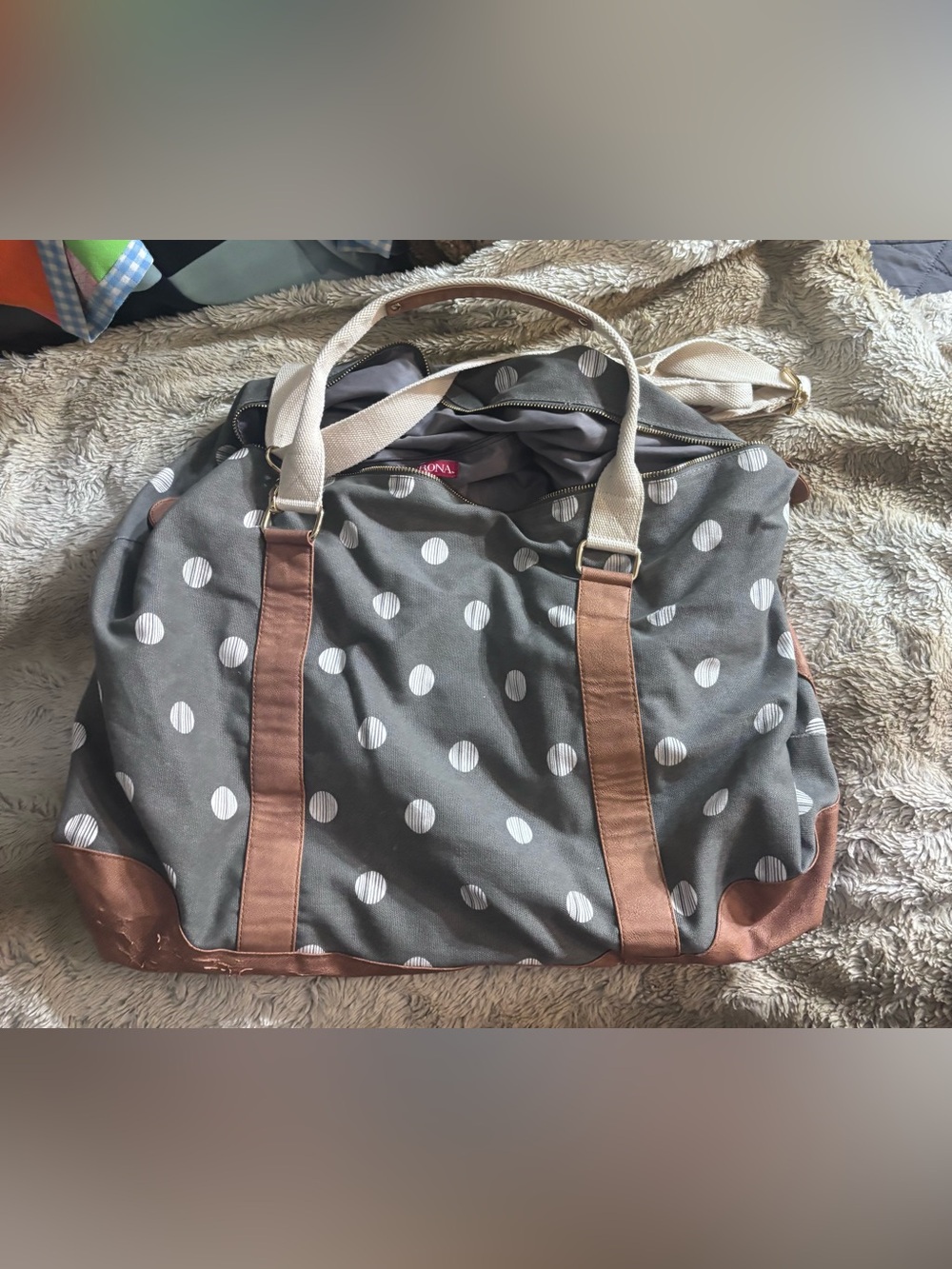 Large polka dot duffle